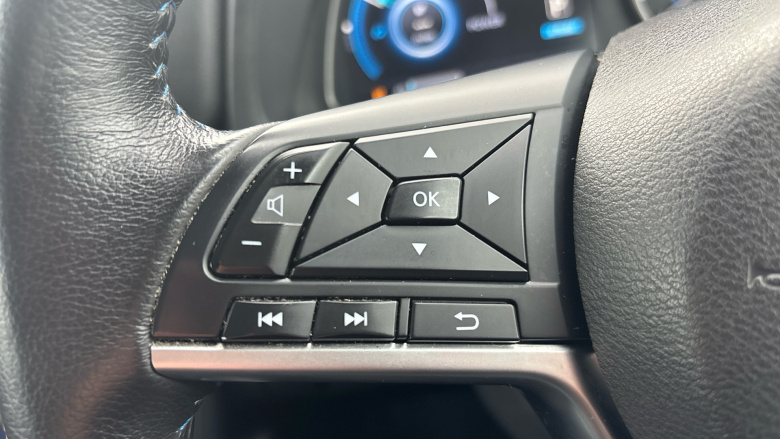 Nissan LEAF 110kW Acenta 40kWh 5dr Auto [6.6kw Charger] Electric Hatchback